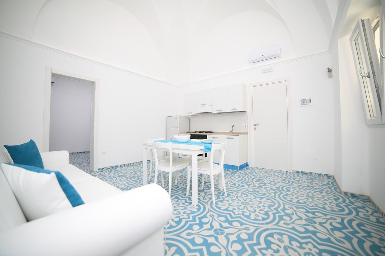 White Aurora Rooms Порто Чезарео Екстериор снимка
