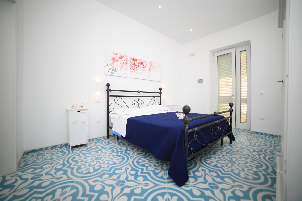 White Aurora Rooms Порто Чезарео Екстериор снимка